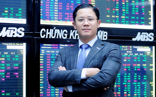 MBS: Định giá ngành ngân hàng thấp hơn trung bình 5 năm, ưu tiên CTG, ACB và VPB
