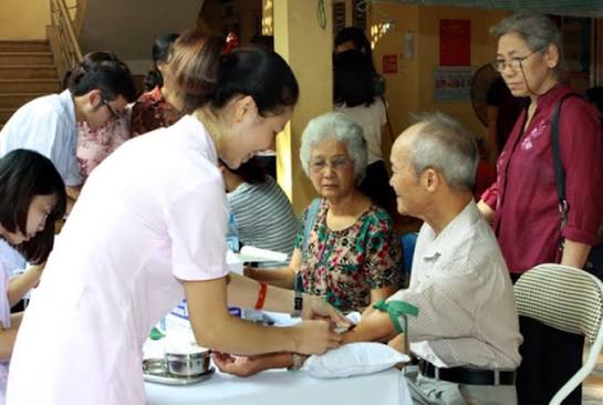 Từ 1/7/2026: Hà Nội tăng quà Tết cho hộ nghèo, hộ cận nghèo