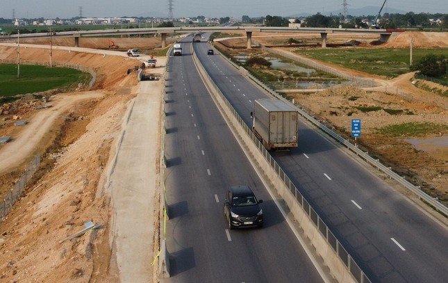 Chính thức khai thác trạm dừng nghỉ đầu tiên trên cao tốc qua Thanh Hóa