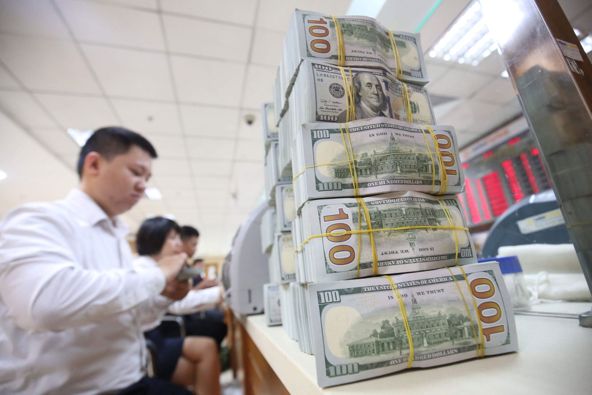 NHNN sửa quy định quản l&yacute; dự trữ ngoại hối sau hơn 10 năm. Ảnh minh hoạ