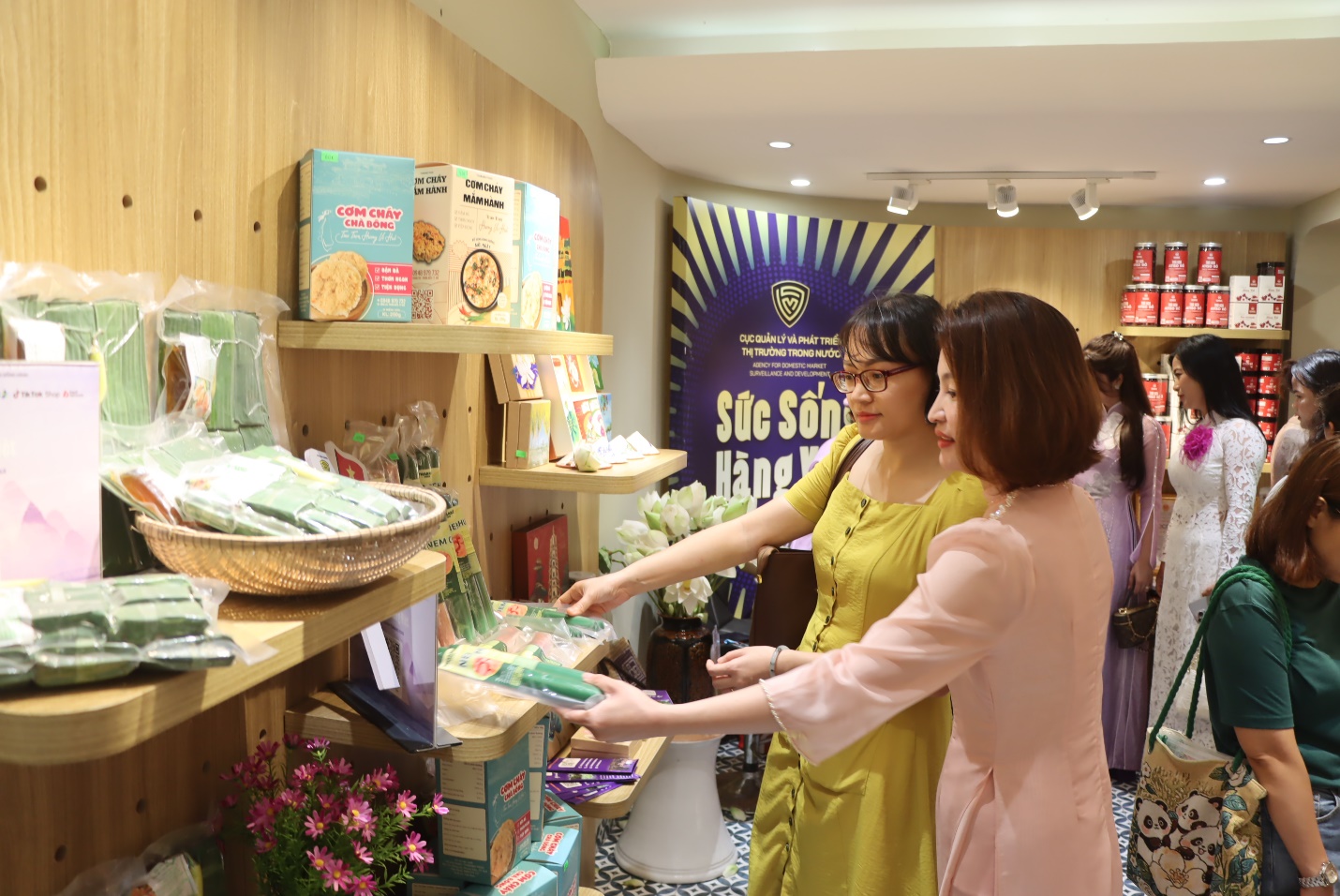 Đặc sản của "Huế thương" đến với Thủ đô