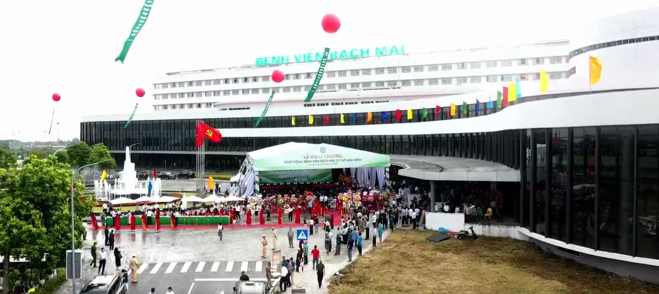 Bệnh viện Bạch Mai cơ sở Ninh Bình chính thức đón bệnh nhân: Đưa y tế tuyến Trung ương về địa phương