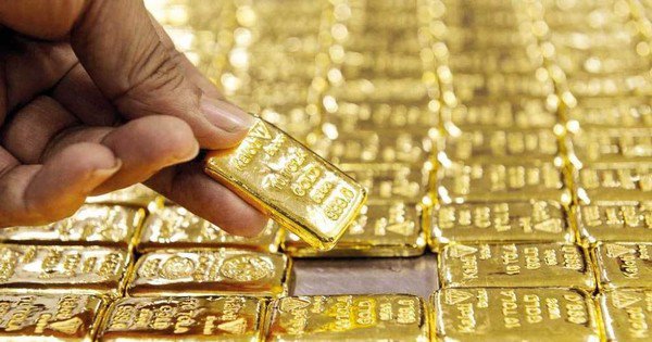 Luật mới &aacute;p thuế 0,1% với chuyển nhượng v&agrave;ng miếng. Ảnh minh hoạ