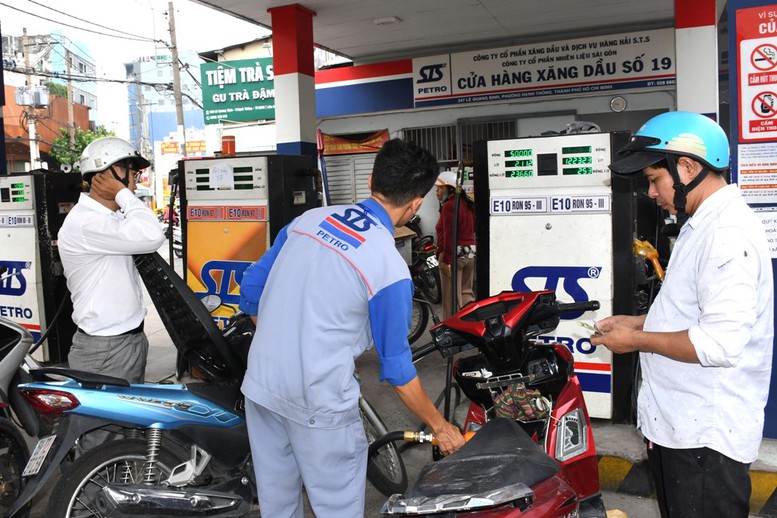 Sau một tháng triển khai, xăng E10 ghi nhận sự đón nhận tích cực từ người tiêu dùng
