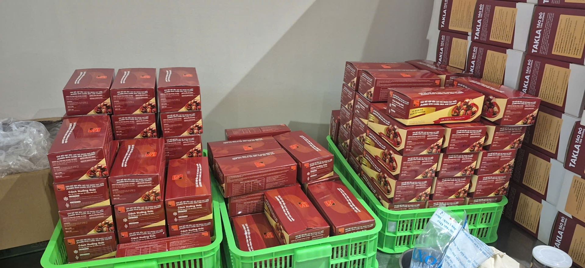 Khánh Hòa: Khởi tố 3 lãnh đạo doanh nghiệp sản xuất thực phẩm giả mạo bán trên sàn thương mại điện tử