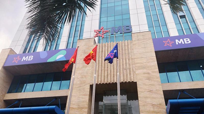 MBS: Lợi nhuận doanh nghiệp quý II có thể tăng 15%, ngân hàng, bán lẻ và dầu khí dẫn sóng