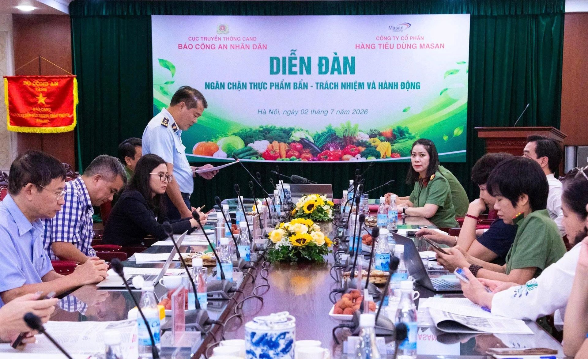 Lực lượng Quản lý thị trường phát hiện, xử lý 19.937 vụ việc vi phạm trong 6 tháng