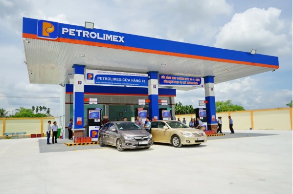 Giá xăng dầu hôm nay 3/7: Trong nước đồng loạt giảm