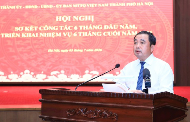 B&iacute; thư Th&agrave;nh uỷ H&agrave; Nội Trần Đức Thắng y&ecirc;u cầu to&agrave;n hệ thống ch&iacute;nh trị thống nhất nhận thức, quyết t&acirc;m h&agrave;nh động với tinh thần đổi mới s&aacute;ng tạo. Ảnh: Quang Th&aacute;i