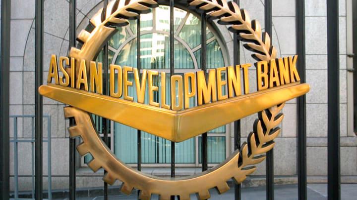 ADB và HDBank ký kết khoản vay trị giá 100 triệu USD hỗ trợ DNNVV