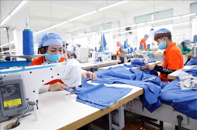 Xuất khẩu dệt may tăng 1,7% trong nửa đầu năm