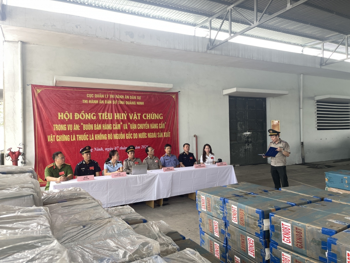Quảng Ninh tiêu hủy 15.396 cây thuốc lá điếu là tang vật vụ án