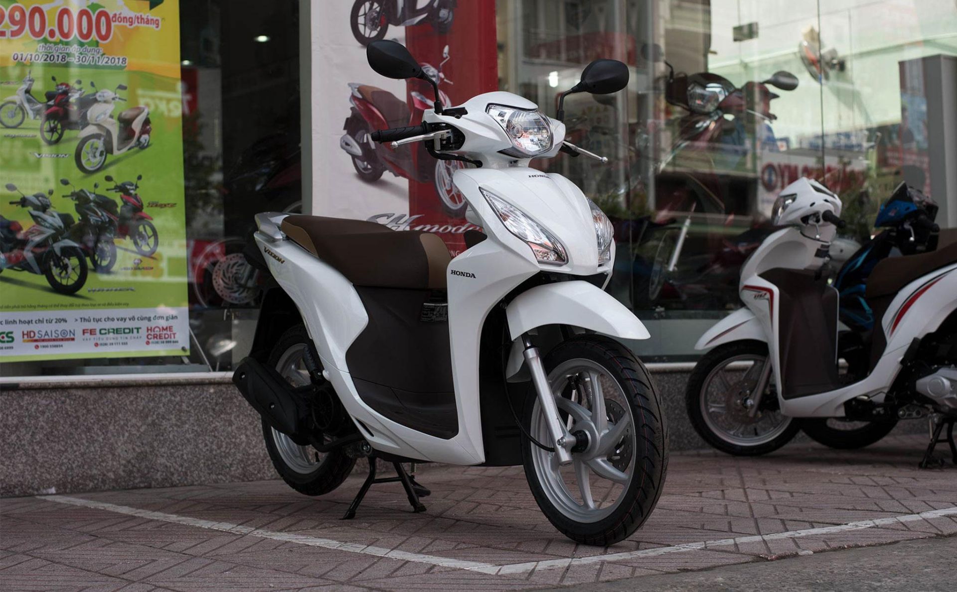 Giá xe Honda Vision tháng 7: Đại lý bán cao hơn gần 6,7 triệu đồng