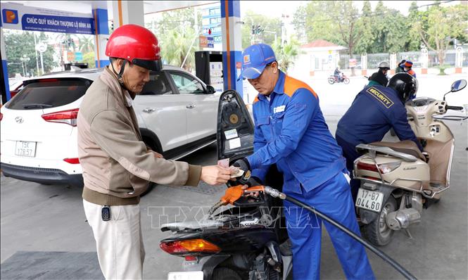 Không để lợi dụng biến động thị trường để tăng giá, găm hàng trục lợi