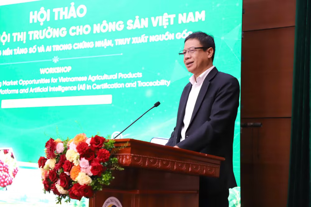 Thứ trưởng Khoa học v&agrave; C&ocirc;ng nghệ L&ecirc; Xu&acirc;n Định ph&aacute;t biểu khai mạc hội thảo. (Ảnh: BTC)