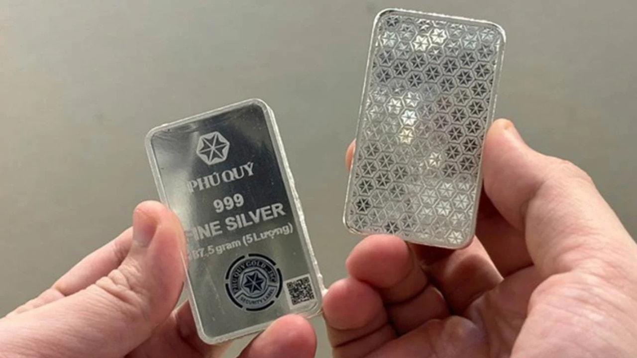 Giá bạc hôm nay 20/7: Phục hồi sau chuỗi giảm, thị trường vẫn chờ động lực mới