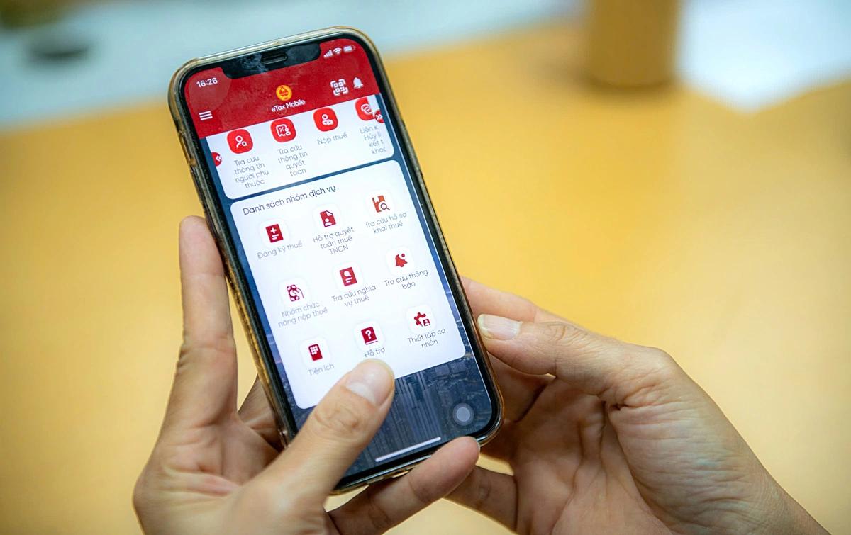 Cục Thuế phát cảnh báo khẩn: Người dân cần kiểm tra ngay thu nhập trên eTax Mobile để tránh bị kê khai sai