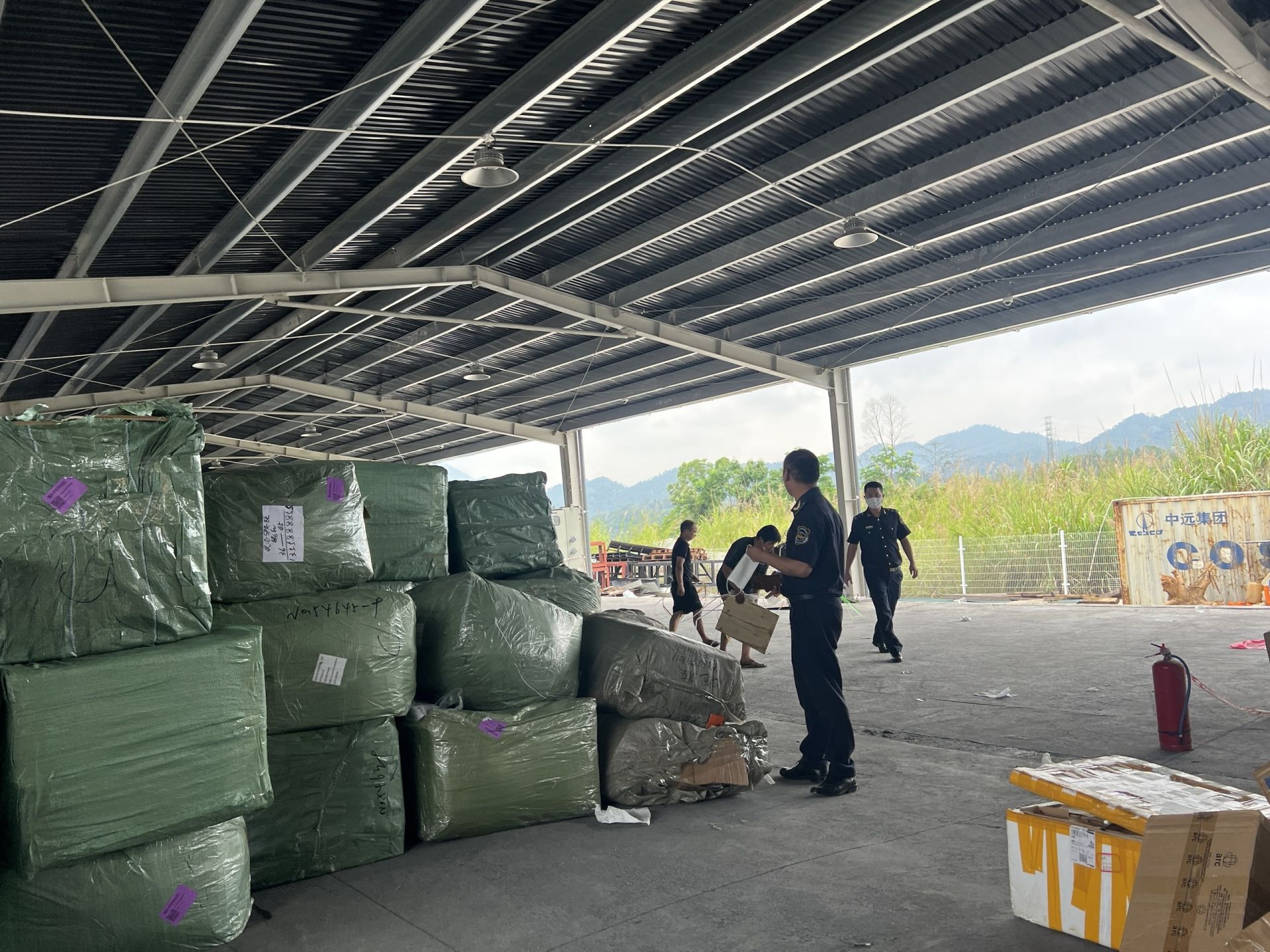 Lãnh đạo Cục Hải quan chỉ rõ nguyên nhân khiến tình hình buôn lậu vẫn… ‘phức tạp’