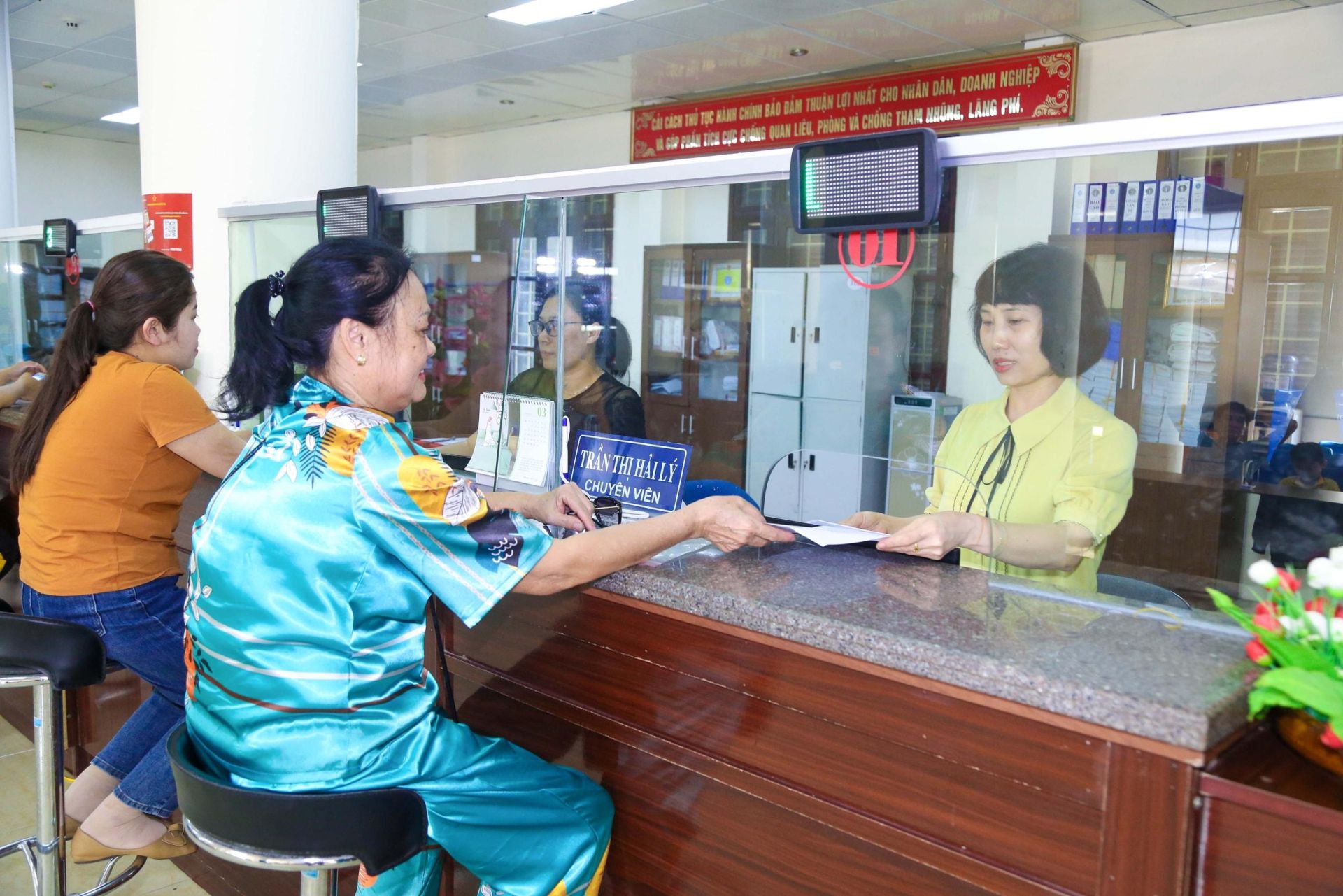Lịch chi trả lương hưu tháng 8: Người dân cần lưu ý