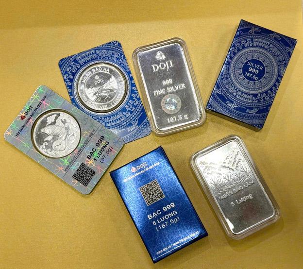 Giá bạc hôm nay 26/7: Bật tăng trở lại, chờ tín hiệu từ Fed