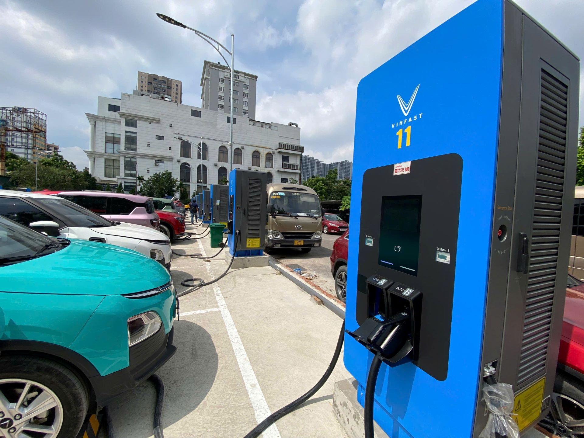 V-Green tạm dừng nhận hồ sơ nhượng quyền trạm sạc từ 6/8