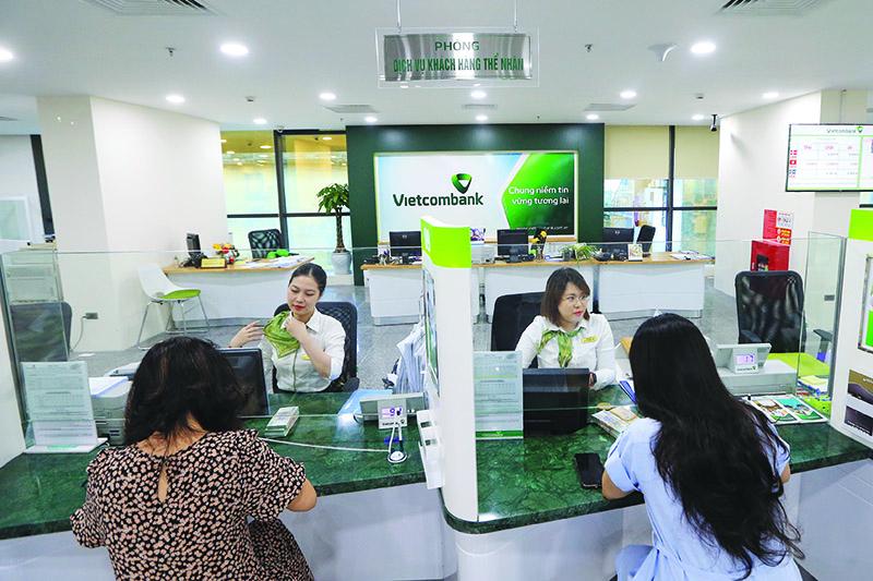 Lãi suất chứng chỉ tiền gửi lên tới 9%/năm, ngân hàng lớn tăng tốc hút vốn
