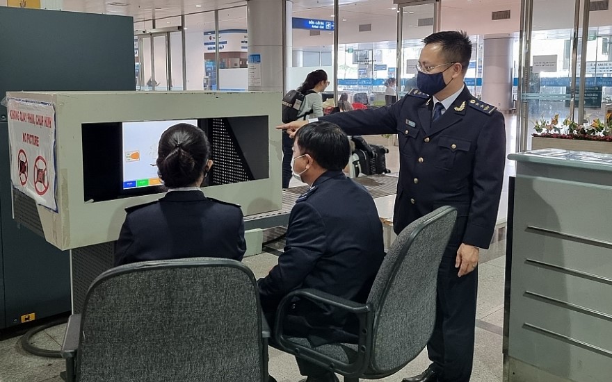 3.268 doanh nghiệp thực hiện thủ tục hải quan qua sân bay quốc tế Tân Sơn Nhất