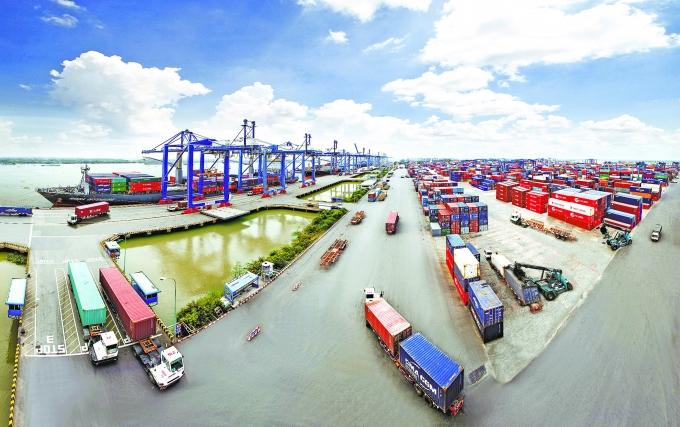 Nhập khẩu tăng vọt, Việt Nam nhập siêu hơn 20 tỷ USD