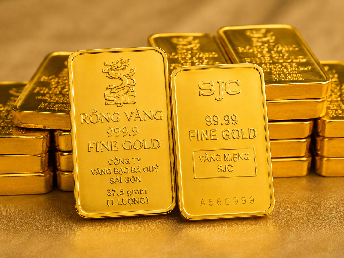Giá vàng hôm nay 5/8: Giảm về 140-140,5 triệu đồng/lượng