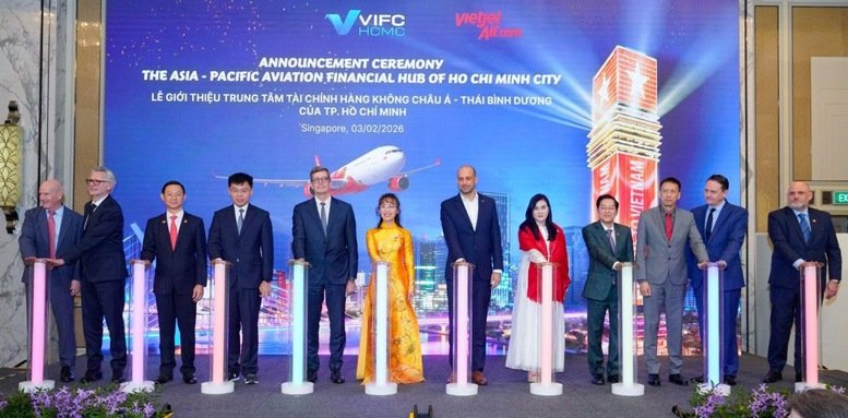 H&atilde;ng h&agrave;ng kh&ocirc;ng Vietjet vừa được vinh danh với giải thưởng "Dấu ấn Thương hiệu Việt hướng tới tăng trưởng xanh"