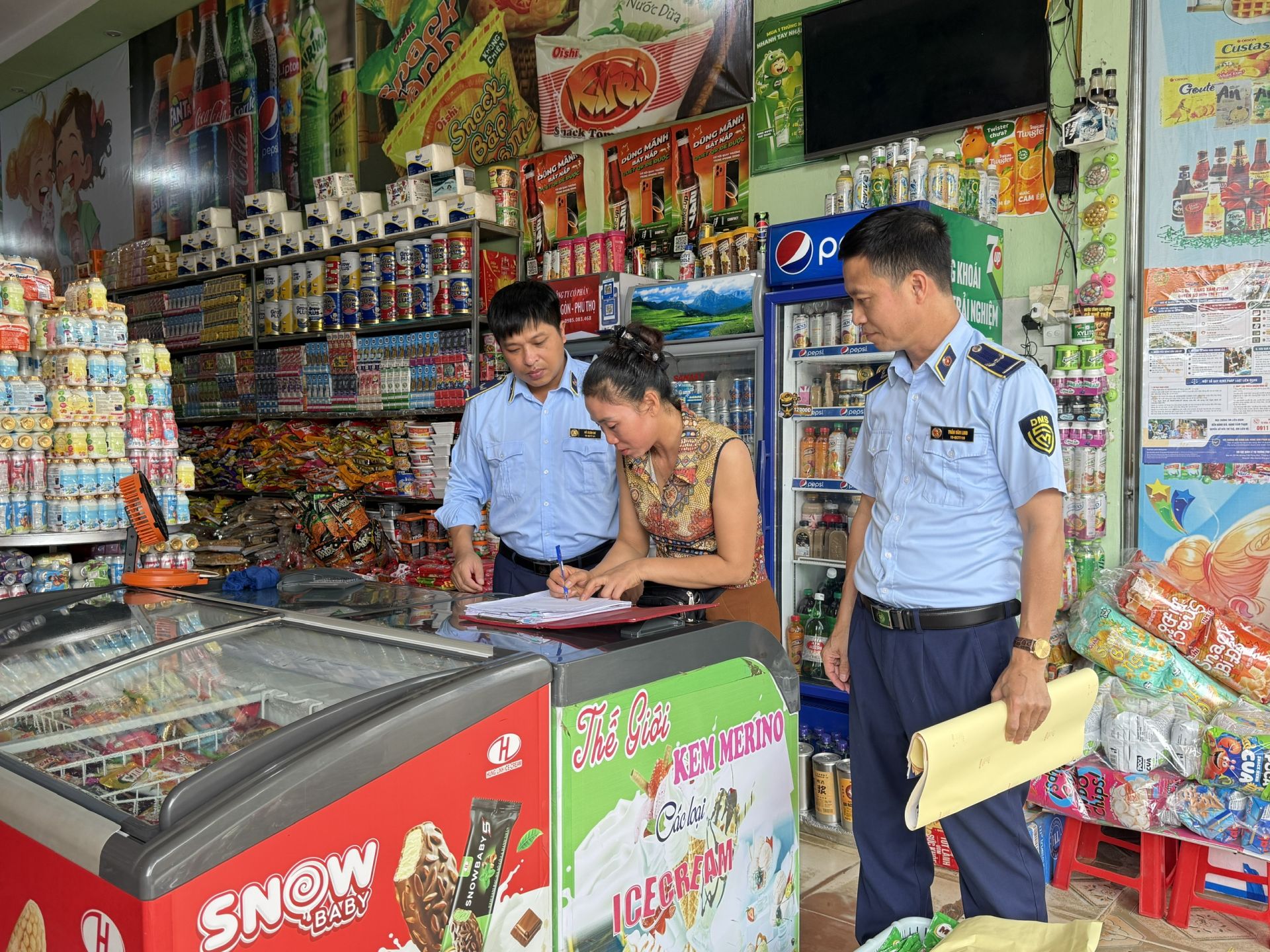 Lào Cai: Tăng cường tuyên truyền, ngăn chặn hàng giả, hàng lậu