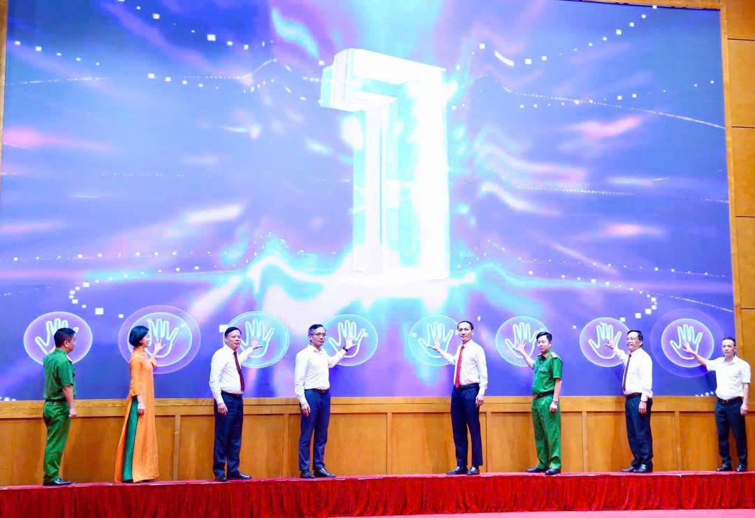 Quảng Ninh: Phường Hạ Long ra mắt bộ nhận diện và vận hành các nền tảng số
