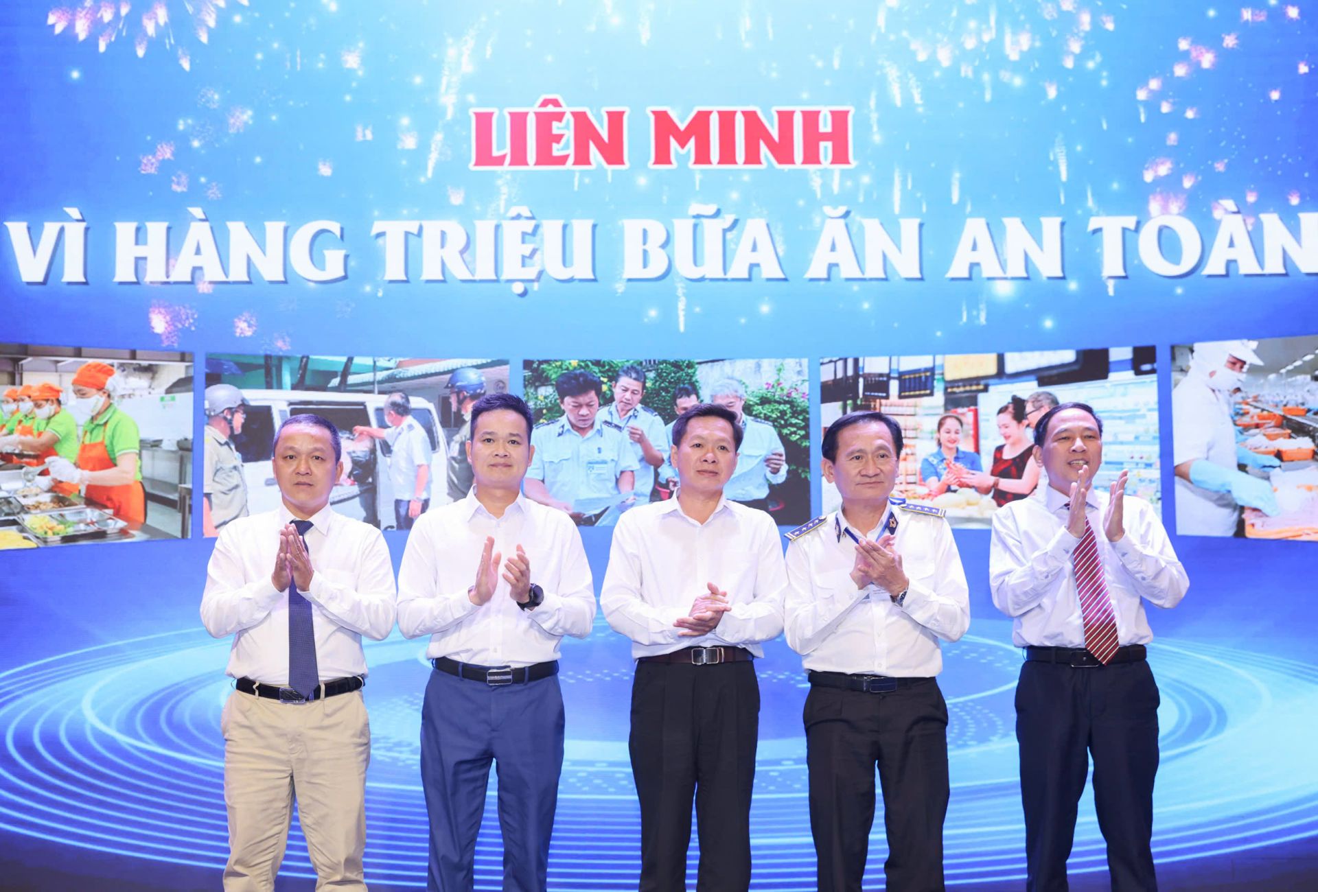 Chính thức phát động chương trình “Hành trình vì hàng triệu bữa ăn an toàn”