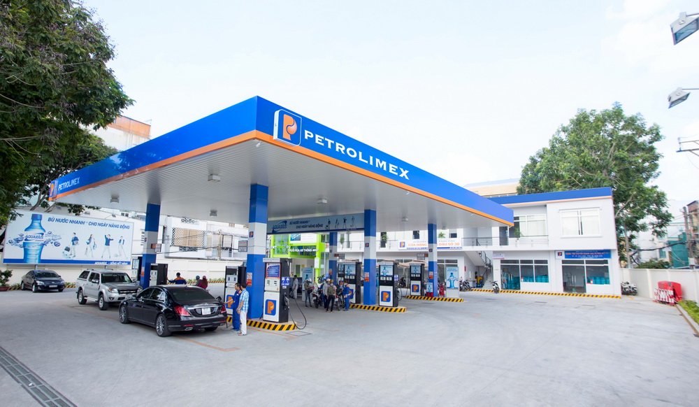 Xăng dầu sắp đổi cơ chế giá: PLX, OIL có thể hưởng lợi?