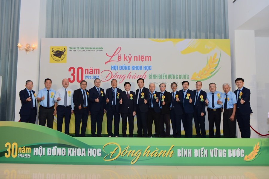 Bình Điền đưa khoa học từ phòng thí nghiệm ra đồng ruộng, mở hướng tăng trưởng xanh