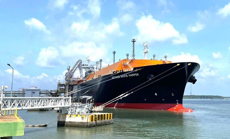 T&agrave;u METHANE MICKIE HARPER vận chuyển khoảng 73.000 tấn LNG từ Canada đ&atilde; cập cảng Kho cảng LNG Thị Vải ng&agrave;y 7/6/2026