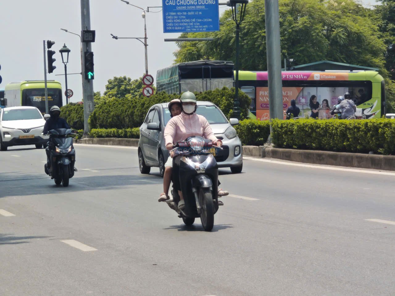Thời tiết ngày 26/8: Bắc Bộ mưa dông, miền Trung nắng nóng