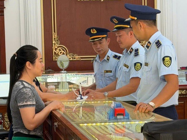 Minh bạch hóa hoạt động kinh doanh kim khí quý, đá quý tại Nghệ An