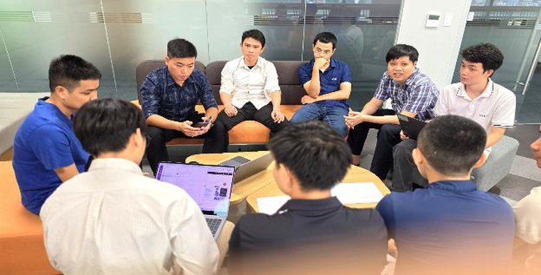 C&aacute;c kỹ sư tại Trung t&acirc;m SRV tạo dấu ấn &ldquo;Made in Vietnam&rdquo; tr&ecirc;n Samsung Galaxy Z8 series với dự &aacute;n về t&iacute;nh năng AI