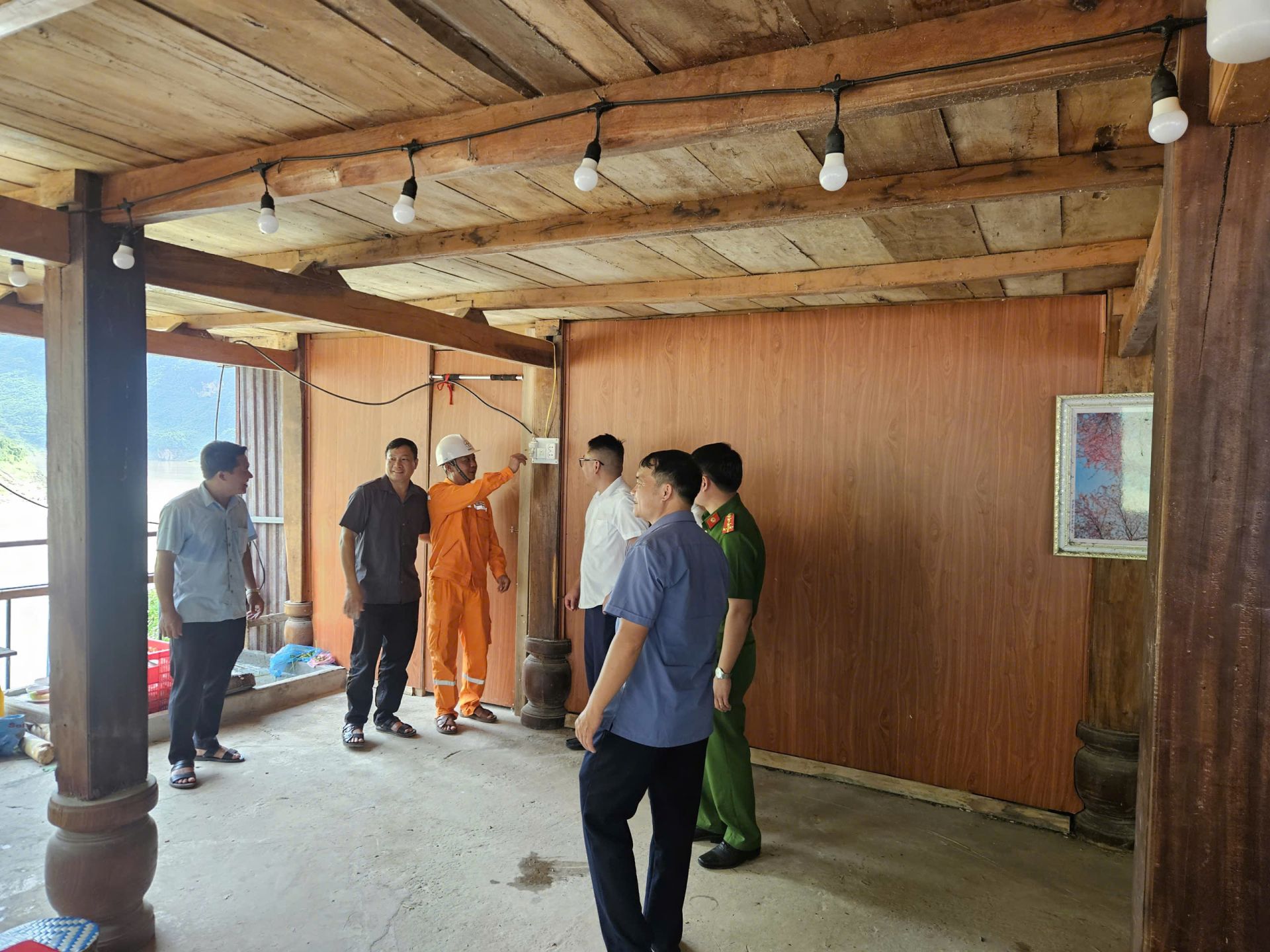 Điện lực Điện Biên sẵn sàng cấp điện phục vụ Festival Dân ca Dân vũ Quốc tế 2026 và nghỉ lễ 2/9