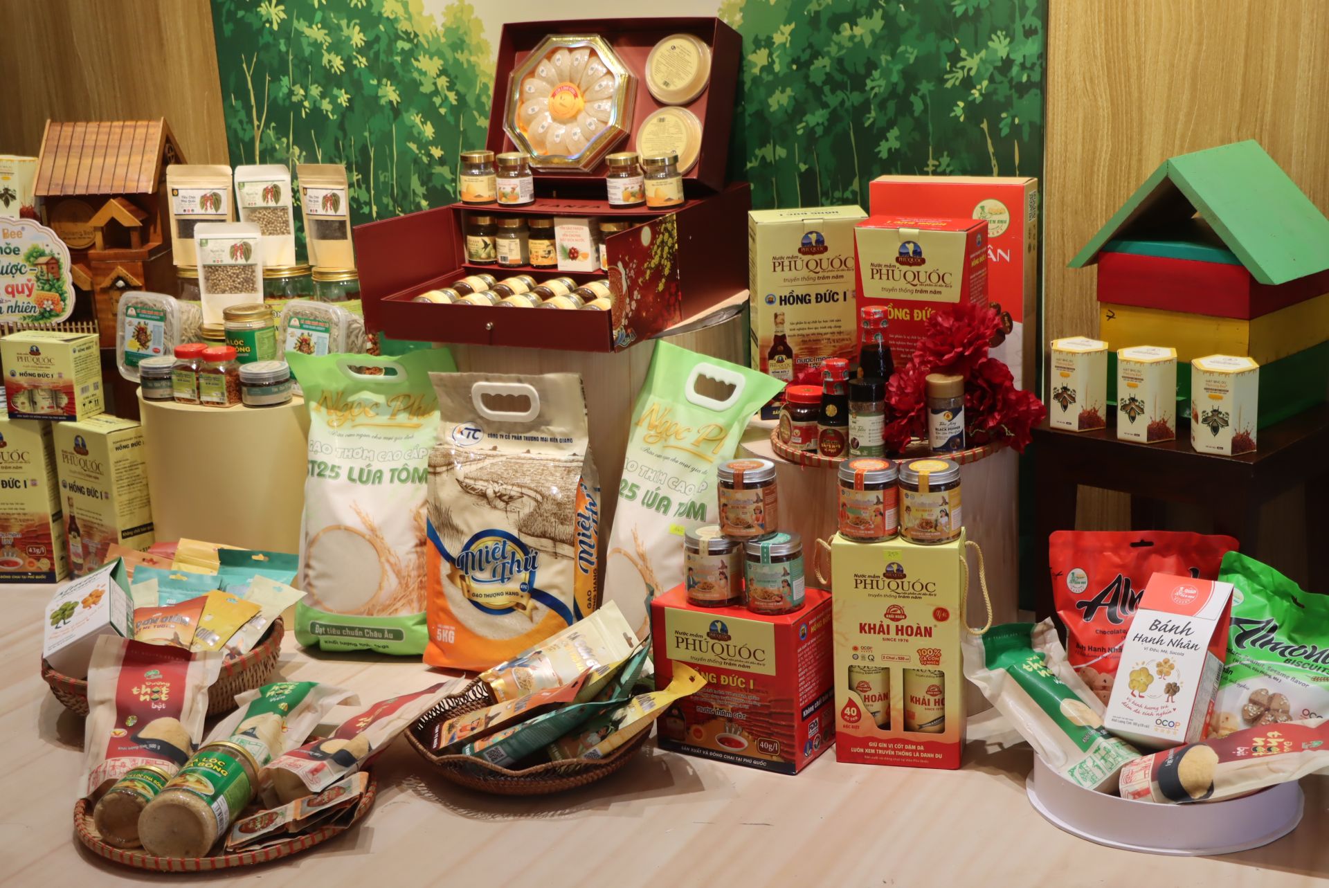 Khai mạc “Sức sống hàng Việt” số 12: An Giang - Tinh hoa miền Tây