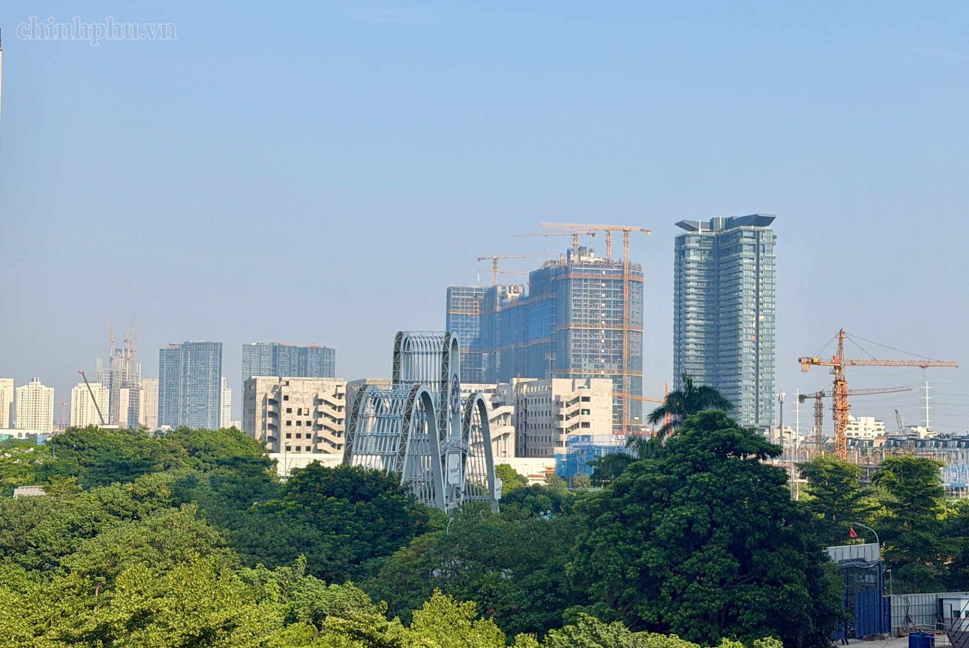 Hà Nội tạo động lực mới, quyết tâm hoàn thành mục tiêu tăng trưởng năm 2026