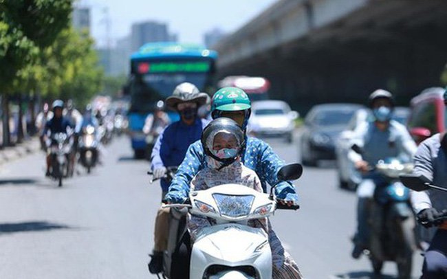 Bão số 5 đi ngược hướng, miền Bắc oi nóng ngày Quốc khánh