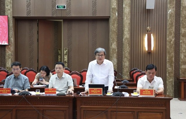 Ph&oacute; Chủ tịch UBND th&agrave;nh phố Trương Việt Dũng ph&aacute;t biểu tại Hội nghị Ban Chỉ đạo 57-NQ/TW của Th&agrave;nh ủy H&agrave; Nội ng&agrave;y 27/8 /2026. Ảnh: Quang Th&aacute;i