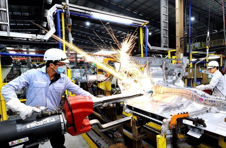 Sản xuất công nghiệp 8 tháng đạt mức cao nhất cùng kỳ nhiều năm