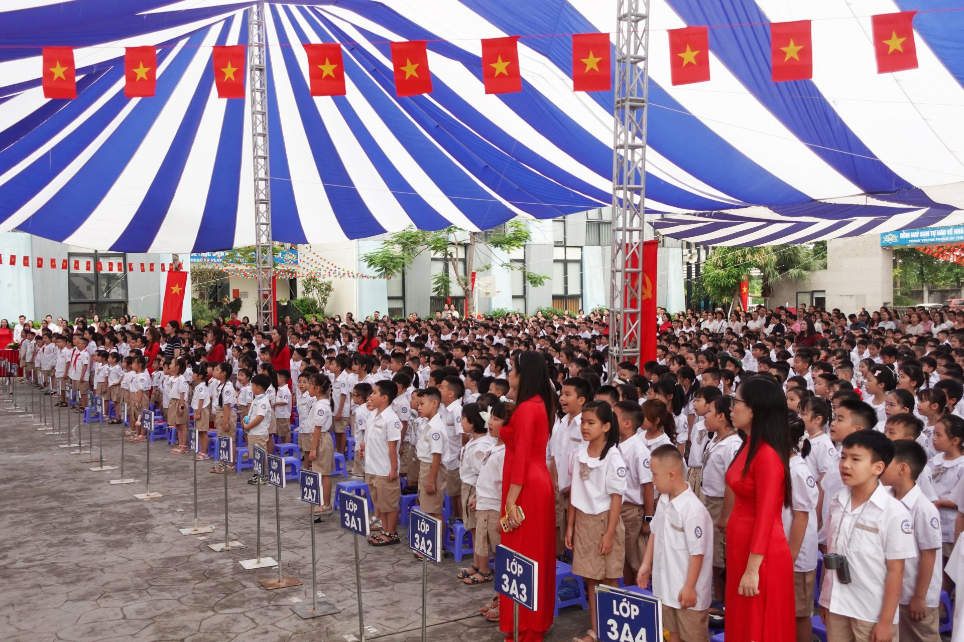 Trường Tiểu học Đông Ngạc sẵn sàng cho năm học mới với hơn 2.600 học sinh