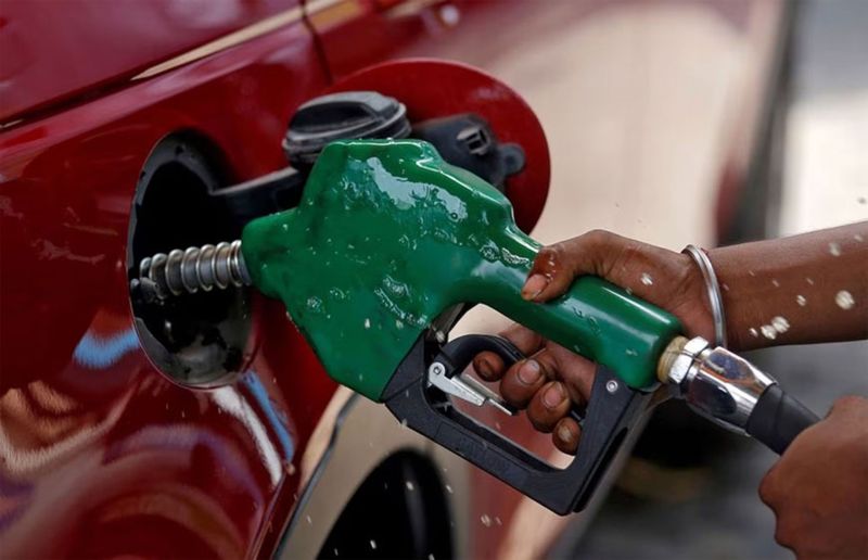 Nghịch lý giá dầu diesel tại Mỹ lập kỷ lục lịch sử khi dầu thô hạ nhiệt sâu