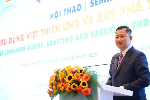 &Ocirc;ng Trần Ph&uacute; Lữ cho biết TPHCM sẽ tiếp tục hỗ trợ doanh nghiệp đổi mới c&ocirc;ng nghệ, n&acirc;ng cao chất lượng sản phẩm, đ&aacute;p ứng ti&ecirc;u chuẩn quốc tế