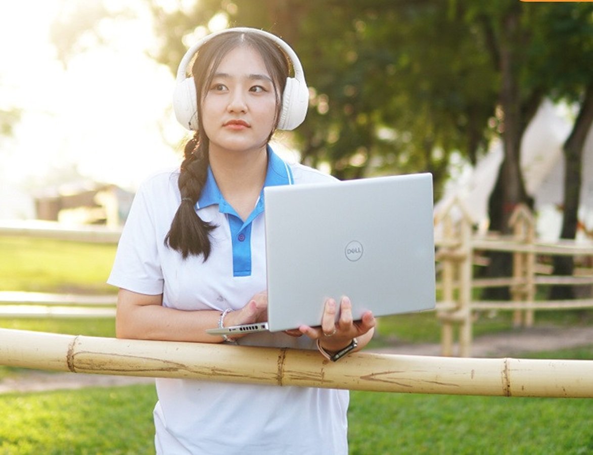 Độ bền và hậu mãi dài hạn trở thành tiêu chí then chốt khi sinh viên chọn mua laptop