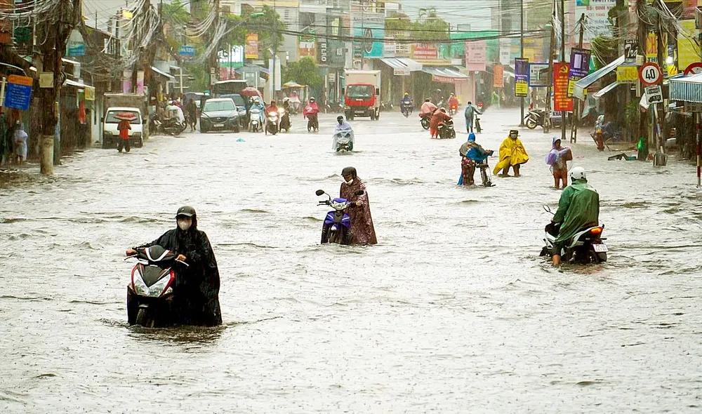 Không khí lạnh đầu mùa xuất hiện sớm, áp thấp có khả năng mạnh thành bão